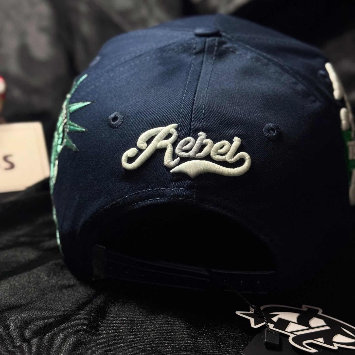 To Be Rebel - Navy