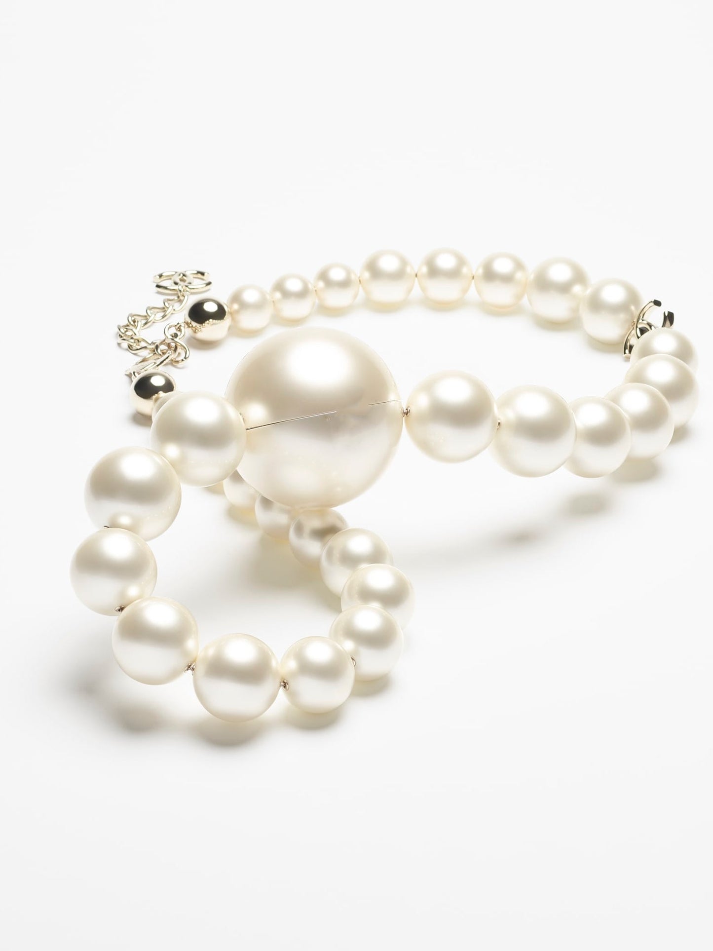 Pearl Necklace Bag