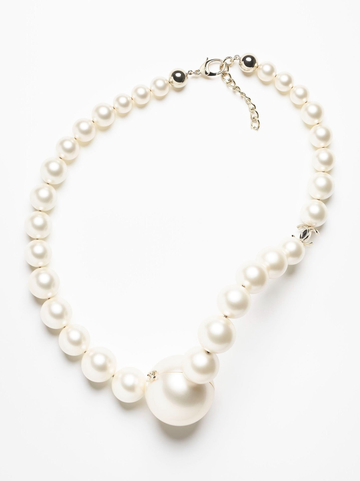 Pearl Necklace Bag